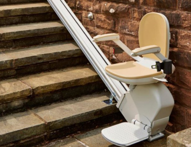 Outdoor stairlift
